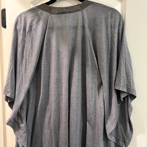 ABS by Allen Schwartz Grey top - Picture 3 of 6